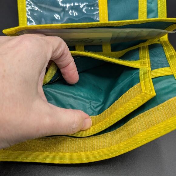 Vintage Oregon Ducks Wallet Mens Gunther Green Yellow Nylon Tri fold Pockets - Picture 13 of 15